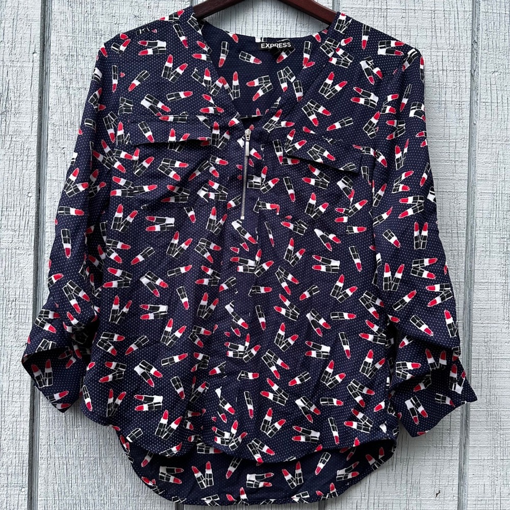 Express Lipstick Print Long Sleeve Blouse Top Career Casual 1/4 Zip V Neck Small